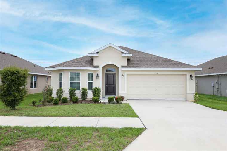 Photo of 1061 Citrus Landings Blvd DAVENPORT, FL 33837