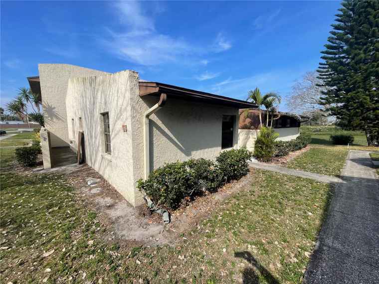 Photo of 1880 N Crystal Lake Dr #65 LAKELAND, FL 33801