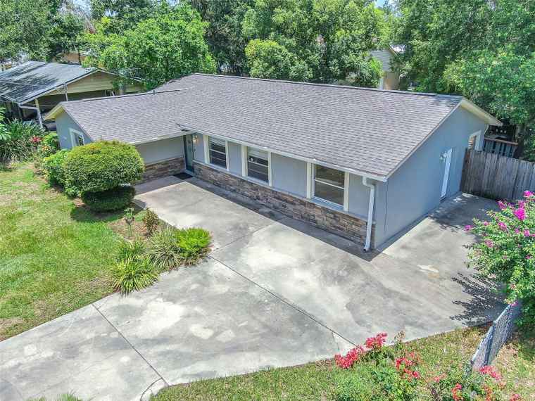 Photo of 2412 Giddens Ave SEFFNER, FL 33584