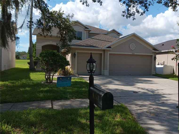Photo of 18178 Sandy Pointe Dr TAMPA, FL 33647