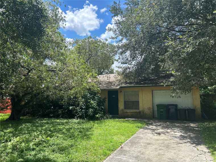 Photo of 10508 N Myrtle St TAMPA, FL 33617