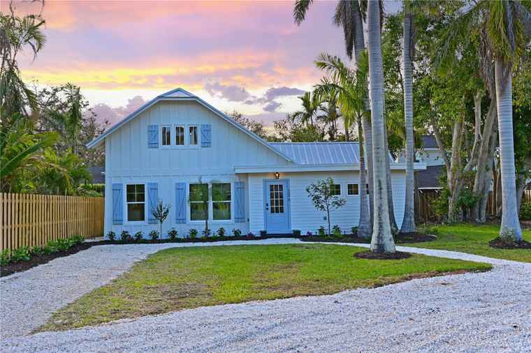 Photo of 206 23rd St W BRADENTON, FL 34205