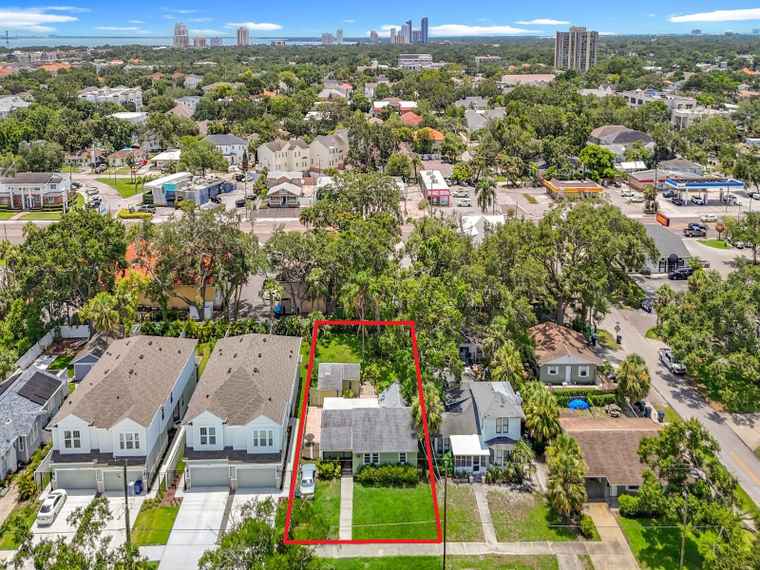 Photo of 2710 W North A St TAMPA, FL 33609