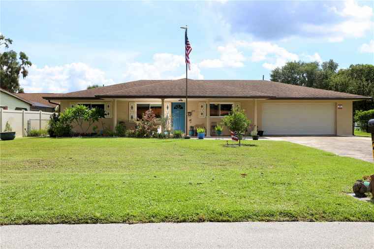 Photo of 211 Michigan Ave ST CLOUD, FL 34769