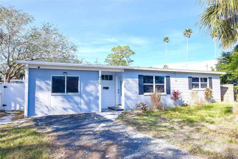 Photo of 4234 Harrisburg St NE ST PETERSBURG, FL 33703