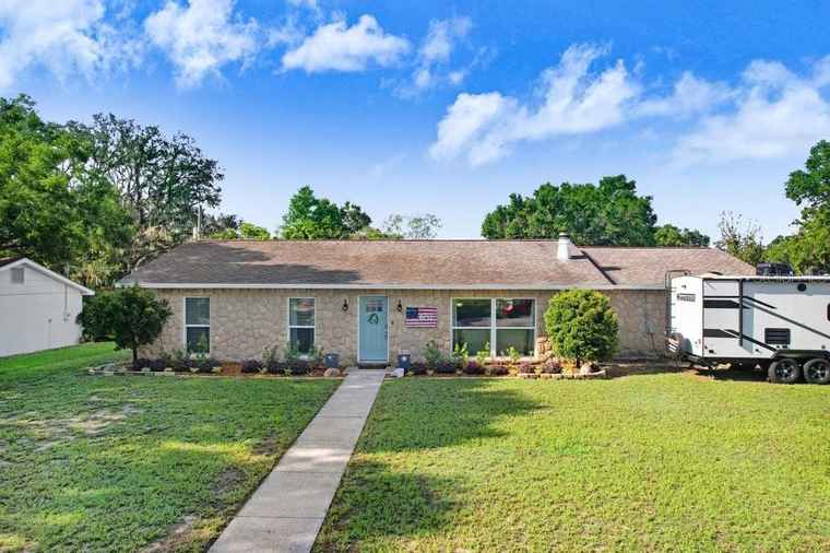 Photo of 901 Strawberry Ln BRANDON, FL 33511