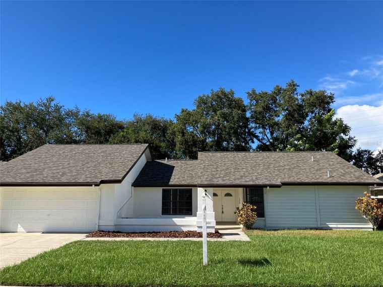 Photo of 2221 Cimarron Ter PALM HARBOR, FL 34683