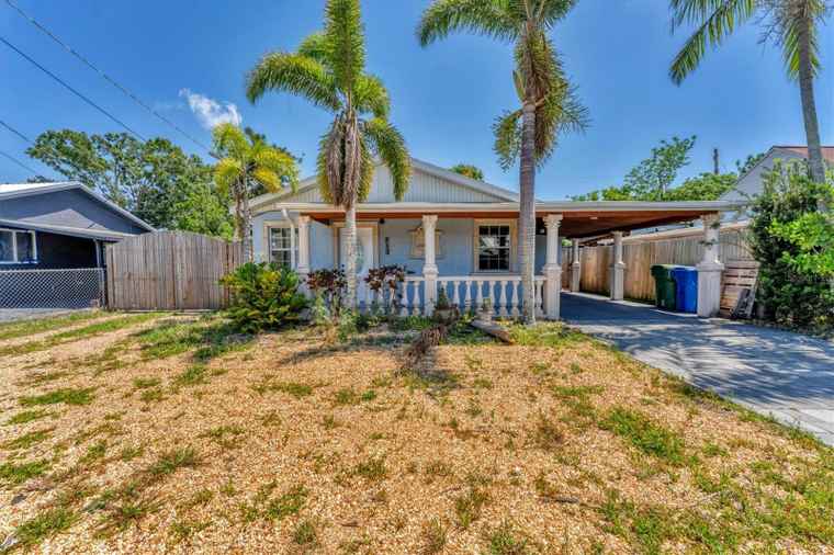Photo of 513 25th Ave W BRADENTON, FL 34205