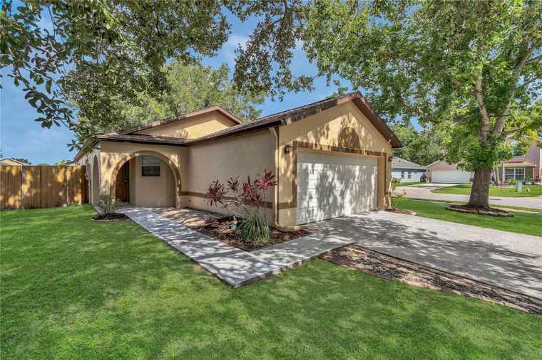 Photo of 2935 Canoe Cir ST CLOUD, FL 34772