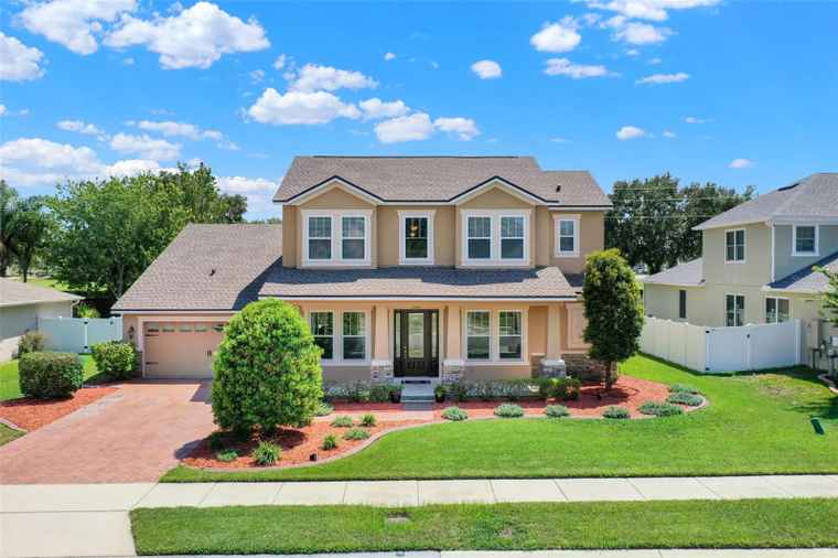 Photo of 15416 Firelight Dr WINTER GARDEN, FL 34787