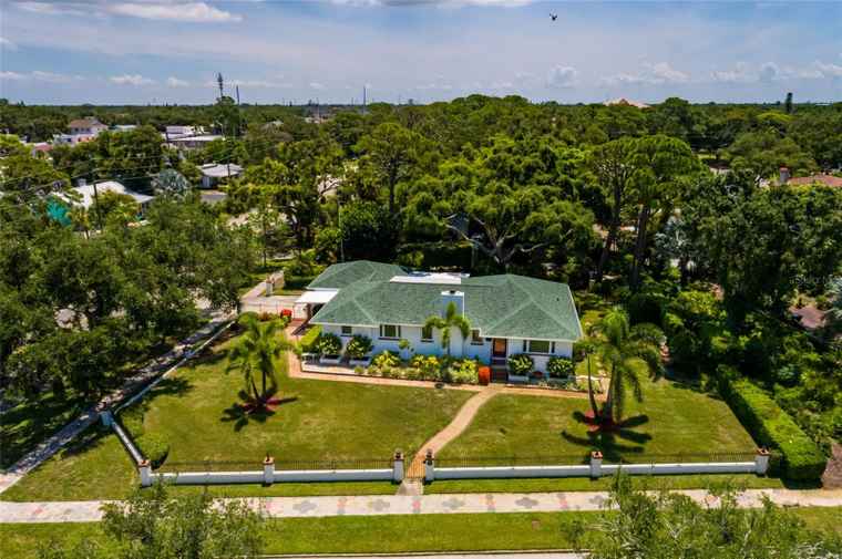 Photo of 100 Park St S ST PETERSBURG, FL 33707