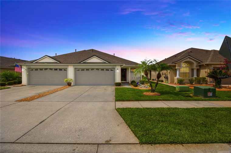 Photo of 31940 Stillmeadow Dr WESLEY CHAPEL, FL 33543