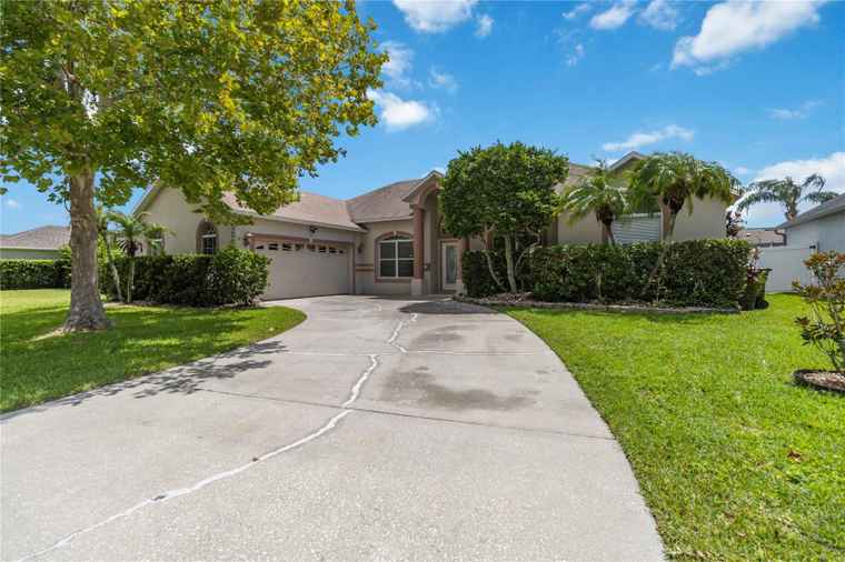 Photo of 3250 Sawgrass Creek Cir ST CLOUD, FL 34772