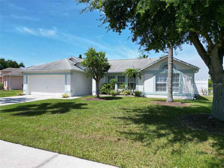 Photo of 2417 Queenswood Cir KISSIMMEE, FL 34743