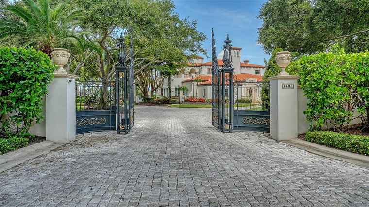 Photo of 4423 Bay Shore Rd SARASOTA, FL 34234
