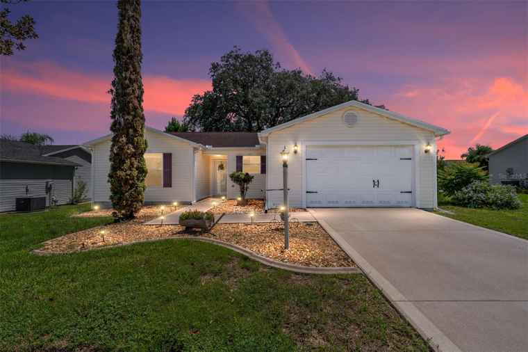 Photo of 1703 Gomez Pl THE VILLAGES, FL 32162
