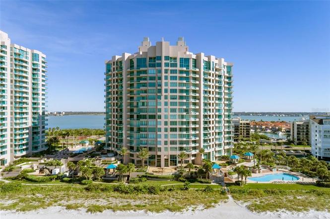 homes for sale island way clearwater beach fl