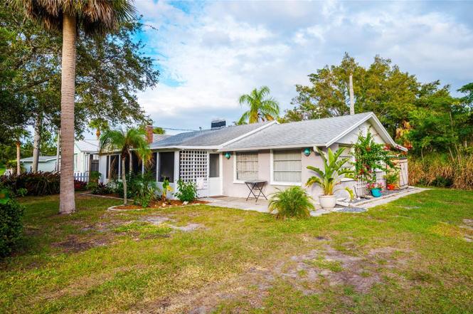 785 Spruce St, ENGLEWOOD, FL 34223 | MLS# D6133338 | Redfin