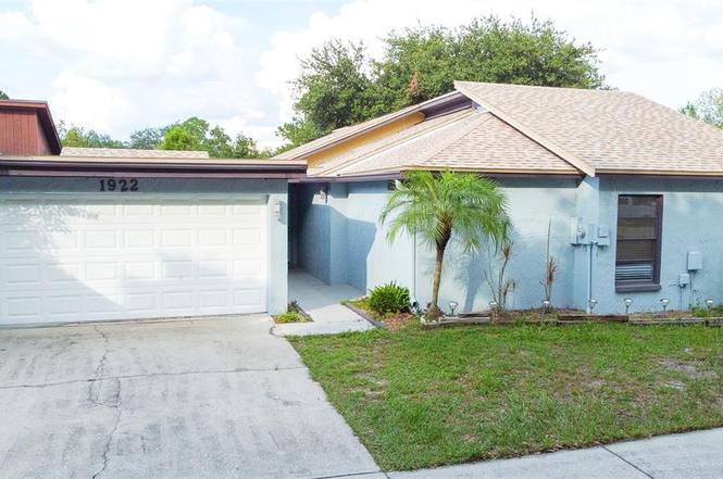 1922 Gregory Dr, TAMPA, FL 33613 | MLS# U8168359 | Redfin