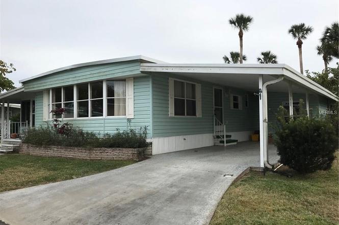 https://ssl.cdn-redfin.com/photo/118/mbpaddedwide/556/genMid.O5555556_0.jpg