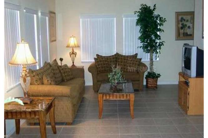 4700 Flagler Beach Way, Kissimmee, FL 34746
