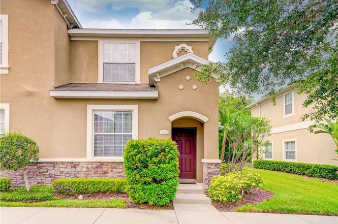 2002 Greenwood Valley Dr, PLANT CITY, FL 33563 MLS ...