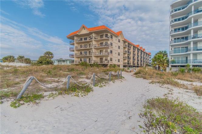 4000 Gulf Blvd #404, ST PETE BEACH, FL 33706 | MLS# L4920841 | Redfin