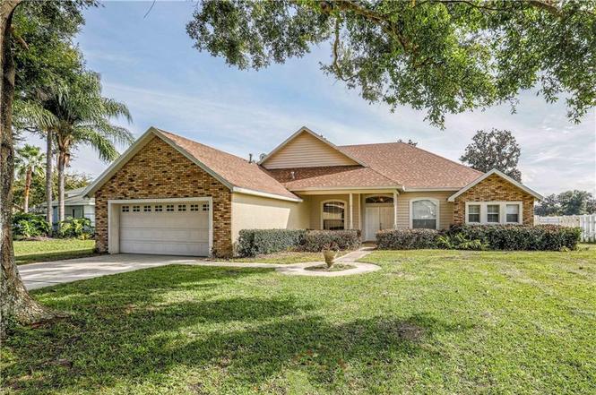 23024 Oak Prairie Cir, SORRENTO, FL 32776 | MLS# G5021846 | Redfin