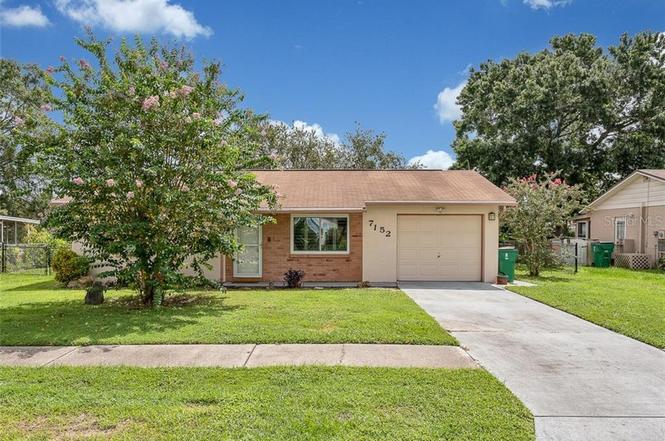 7152 Ashland Dr, Zephyrhills, Fl 33540 