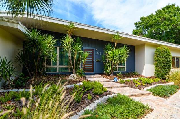 701 Lake Maggiore Blvd S St Petersburg Fl 33705 Mls T3246039 Redfin