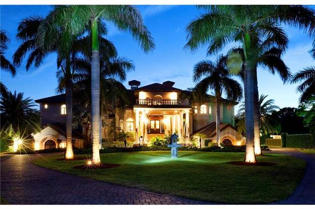 7922 S Holiday Dr Sarasota Fl 34231 5 Beds 6 Baths 7922 S Holiday Dr Sarasota Fl 34231 5 Beds 6 Baths