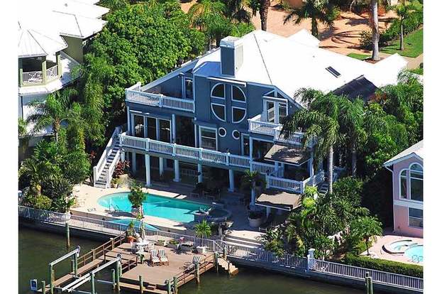 6122 Kipps Colony Dr W Gulfport Fl 33707 Mls U7598276 Redfin 6122 Kipps Colony Dr W Gulfport Fl 33707