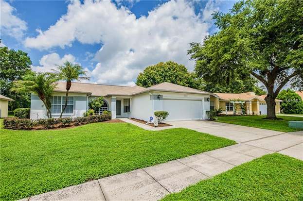 28237 Tanglewood Dr Wesley Chapel Fl 33543 Mls T3115590 Redfin