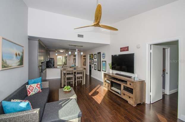 637 Drake Ln N Dunedin Fl 34698 2 Beds 2 Baths