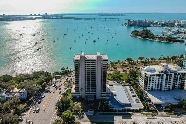 Say Hello To The Signature Esplanade Lifestyle At Palmer Ranch In Sarasota Florida Homesforsale Realestateagent Sarasota New Homes House Styles
