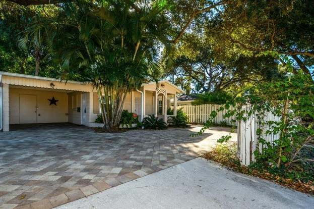 1732 Siesta Dr Sarasota Fl 34239 Mls A4420881 Redfin