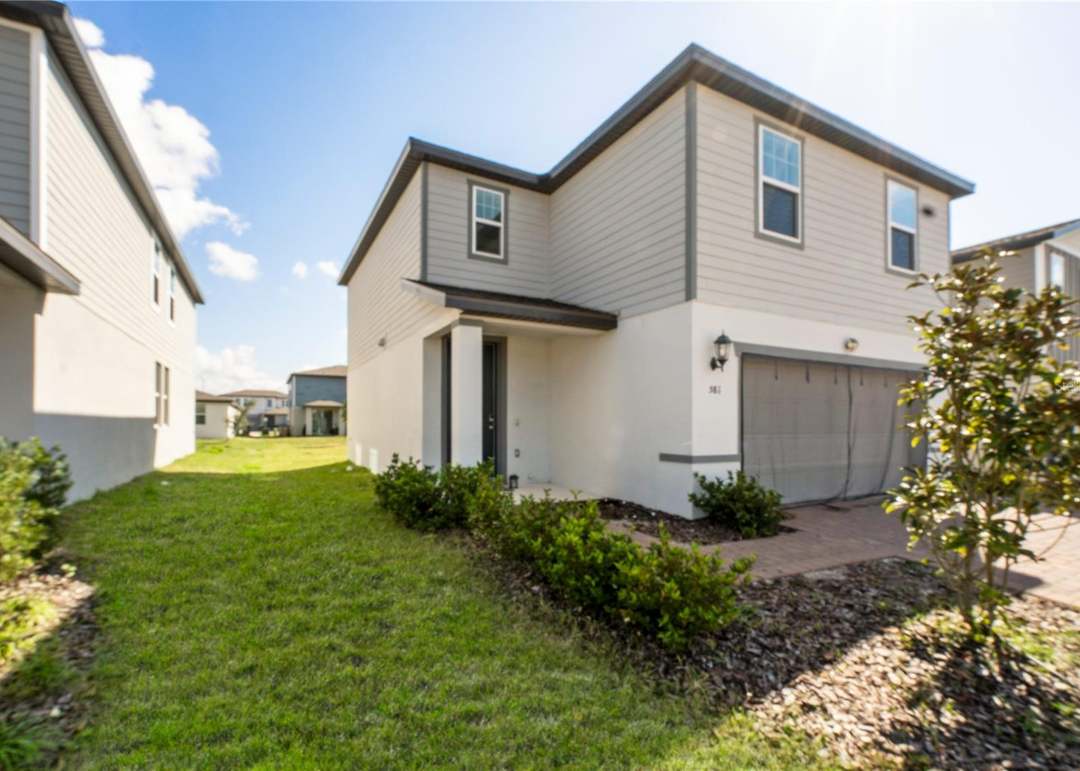 Listing photo #2