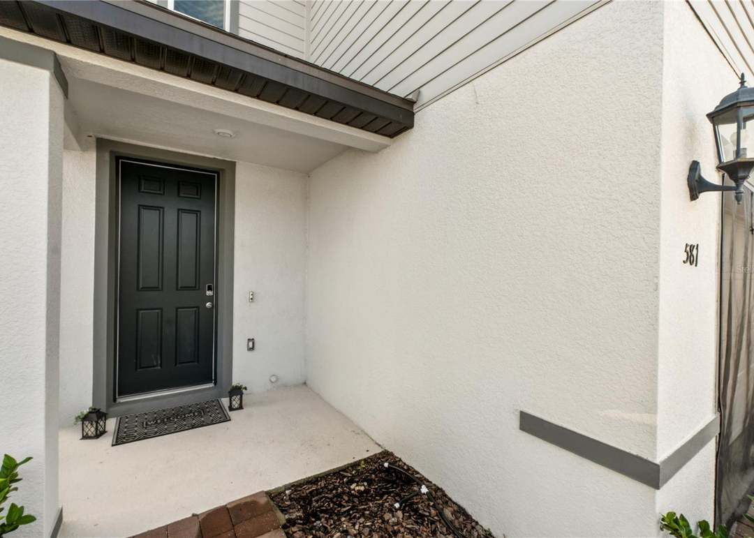 Listing photo #4