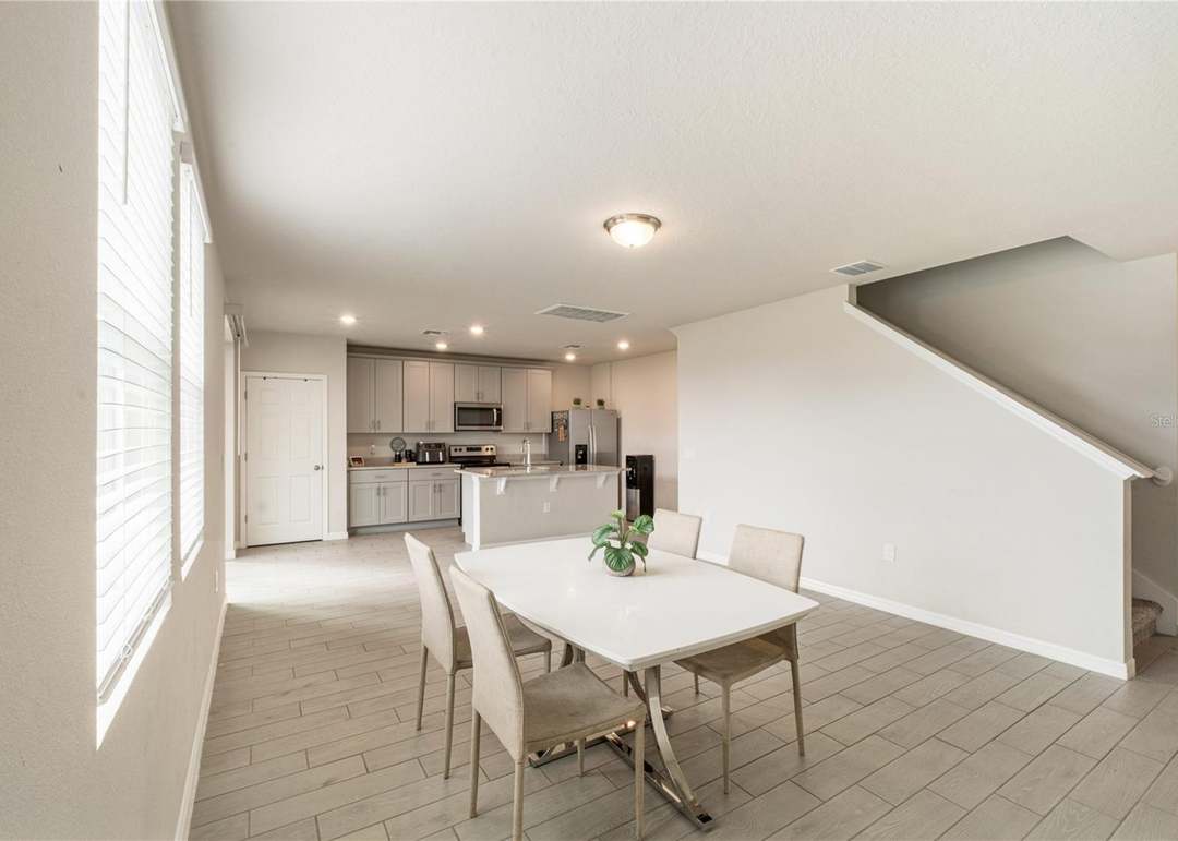 Listing photo #5
