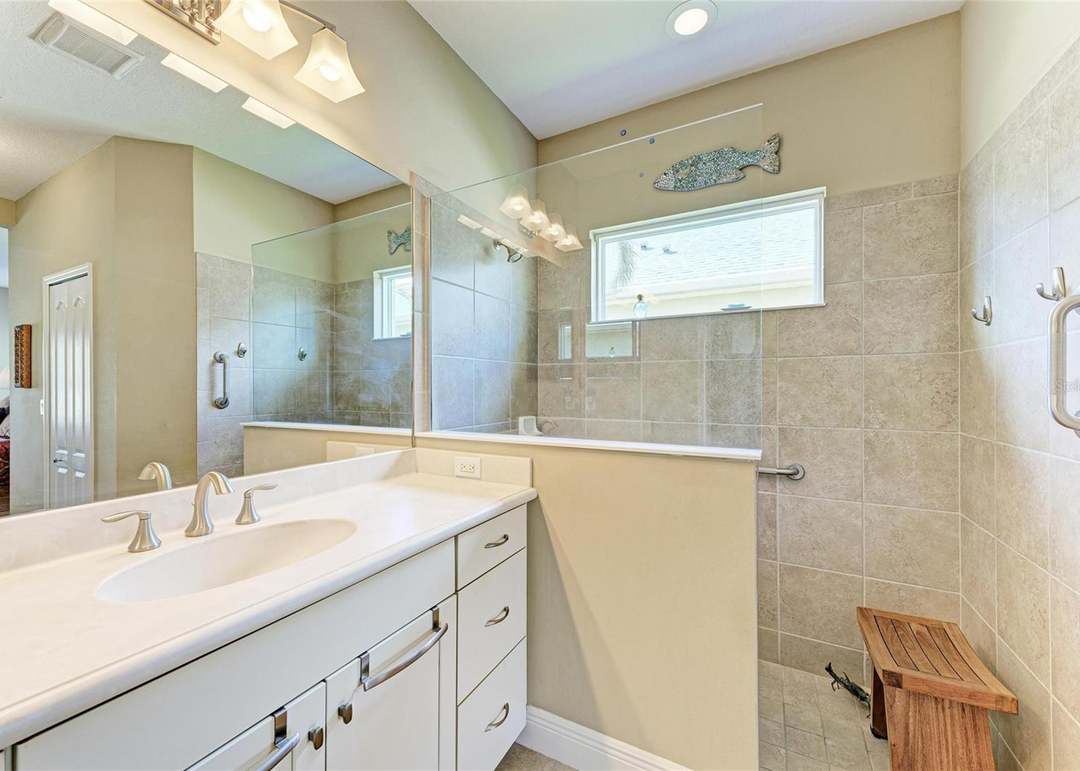 12343 Halfmoon Lake Ter, BRADENTON, FL 34211