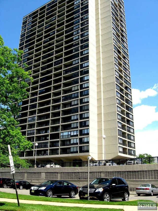 6 Horizon Rd #1008, Fort Lee, NJ 07024 | MLS# 1944103 | Redfin