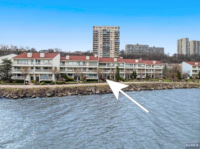 1225 River Road Edgewater Nj