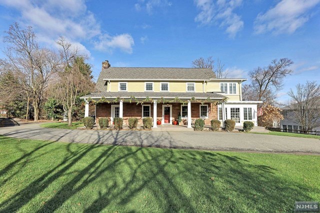 6 Arigot Ct Hillsdale NJ 07642 MLS# 20051728 Redfin 6 Arigot Ct Hillsdale NJ 07642 MLS# 20051728 Redfin