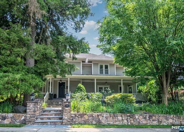 Property at 35 Jane St, Closter, NJ 07624, 5 beds, 4 baths