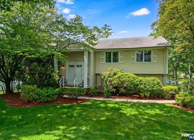 Property at 505 Salem St, Paramus, NJ 07652, 4 beds, 2.5 baths