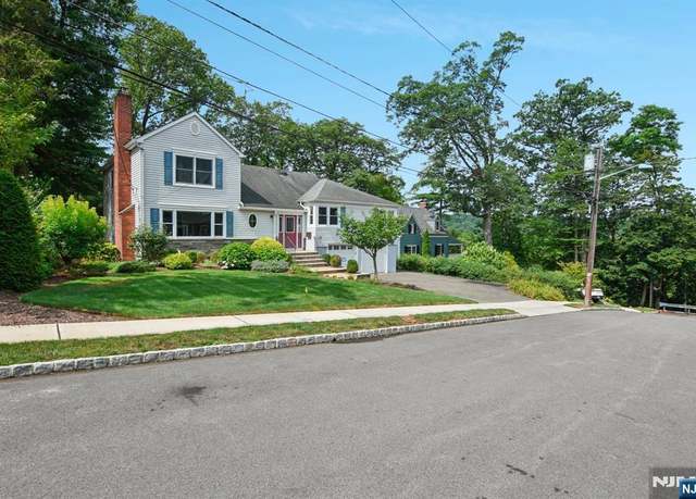 Property at 12 Elf Rd, West Orange, NJ 07052, 4 beds, 3.5 baths