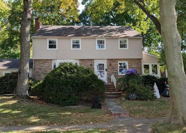 Property at 1391 Somerset Gate, Teaneck, NJ 07666, 3 beds, 2.5 baths