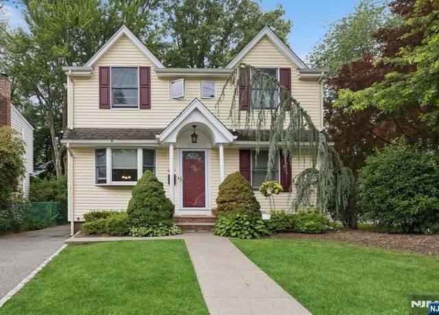 Property at 671 Lincoln Blvd, Westwood, NJ 07675, 3 beds, 2 baths