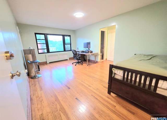 Property at 2163B N Central Rd Unit B, Fort Lee, NJ 07024, 1 bed, 1 bath