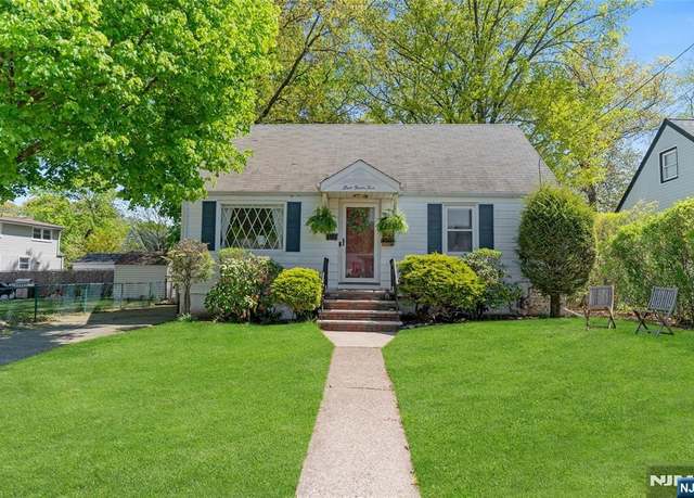 Property at 8-25 Mason Pl, Fair Lawn, NJ 07410, 3 beds, 1 bath